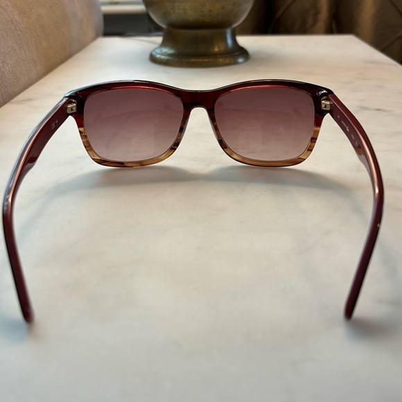 LACOSTE Tortoise Shell Gradient Tan & Burgundy  Sunglasses EUC Sunnies Preppy 🐊 - Picture 7 of 14
